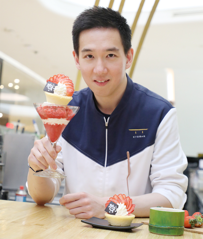 ความรัก ขนมหวาน ‘เดช คิ้วคชา’