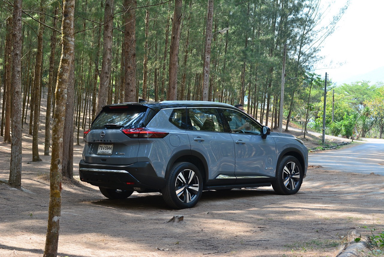 นิสสัน เอ็กซ์-เทรล อี-พาวเวอร์ นิ่ง ๆ แน่น ๆ แม่นกับโค้ง